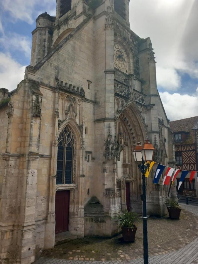 Apartmán Le Leon Honfleur Exteriér fotografie